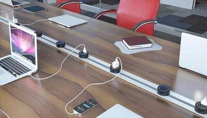 轨道插座引领家居革新，老式插座时代终将谢幕