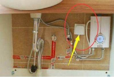 厨房装修新潮流 轨道插座，实用与美观的完美结合